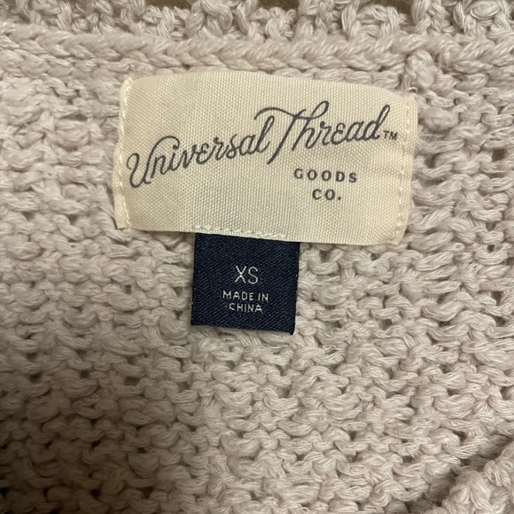 Universal Thread top - Picture 3 of 3